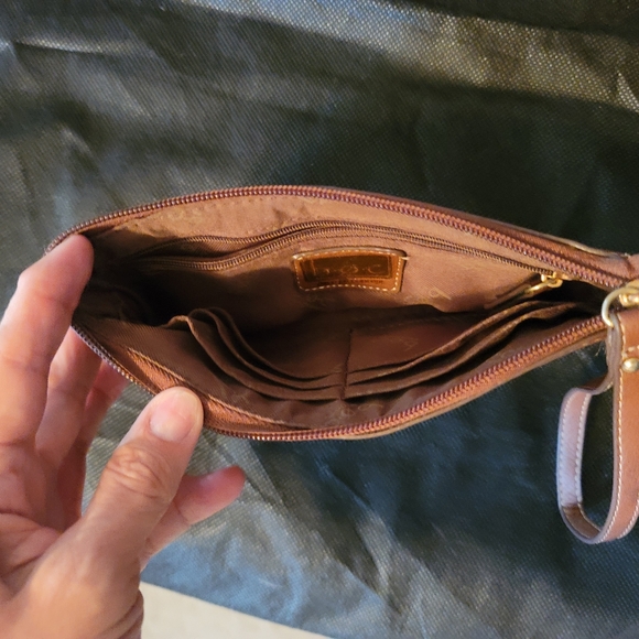 Wristlet - Picture 3 of 3